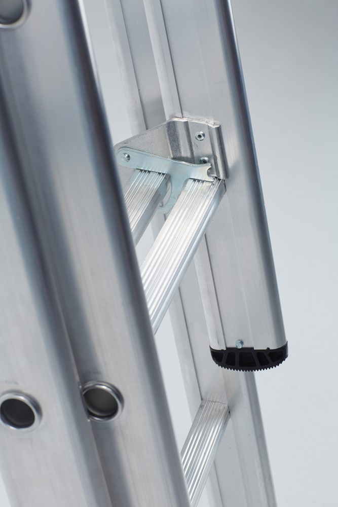 Ladder_Rocky_USP_7_vergrendel haak.jpg