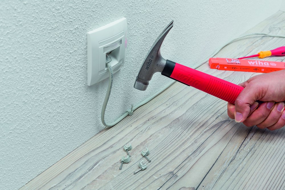 Anw_SB846300E_Elektrikerhammer_02.jpg