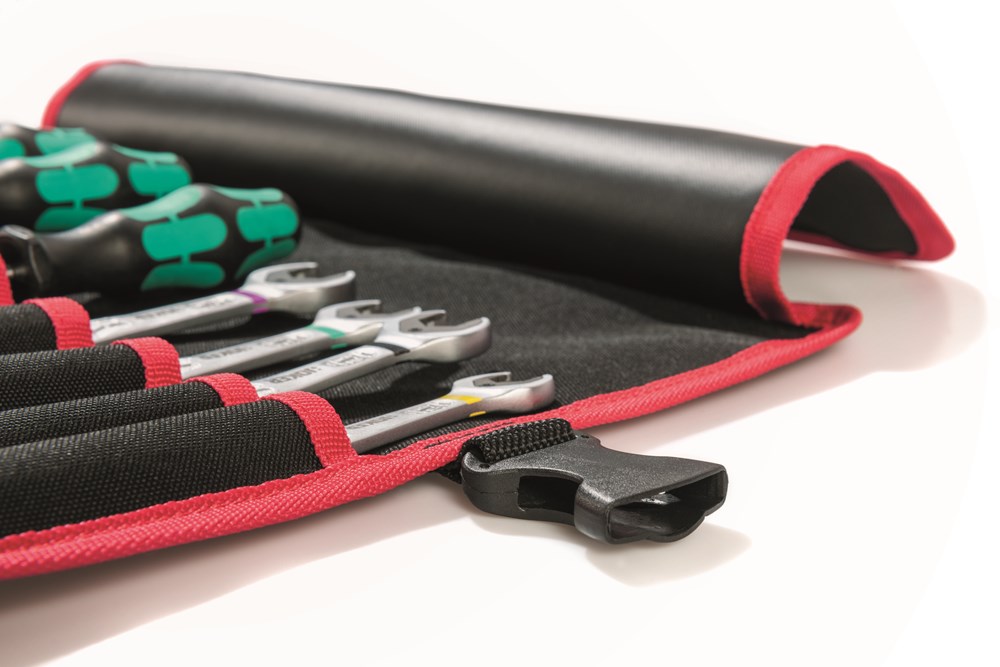 5990826991_parat_rolltasche_basic_rollup_case_8_detail.jpg