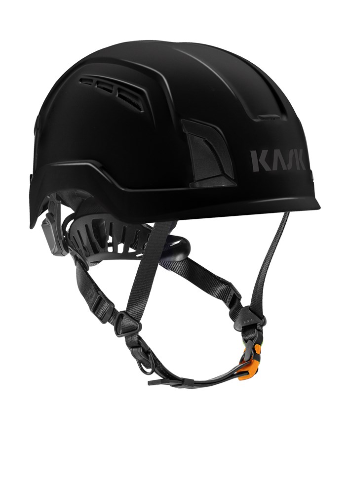 WHE00075_ZENITH X AIR_BLACK_HALF FRONT.jpg