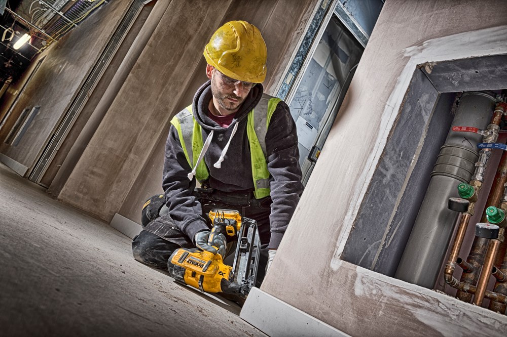 accu pintacker dewalt-4 accu pintacker dewalt-4