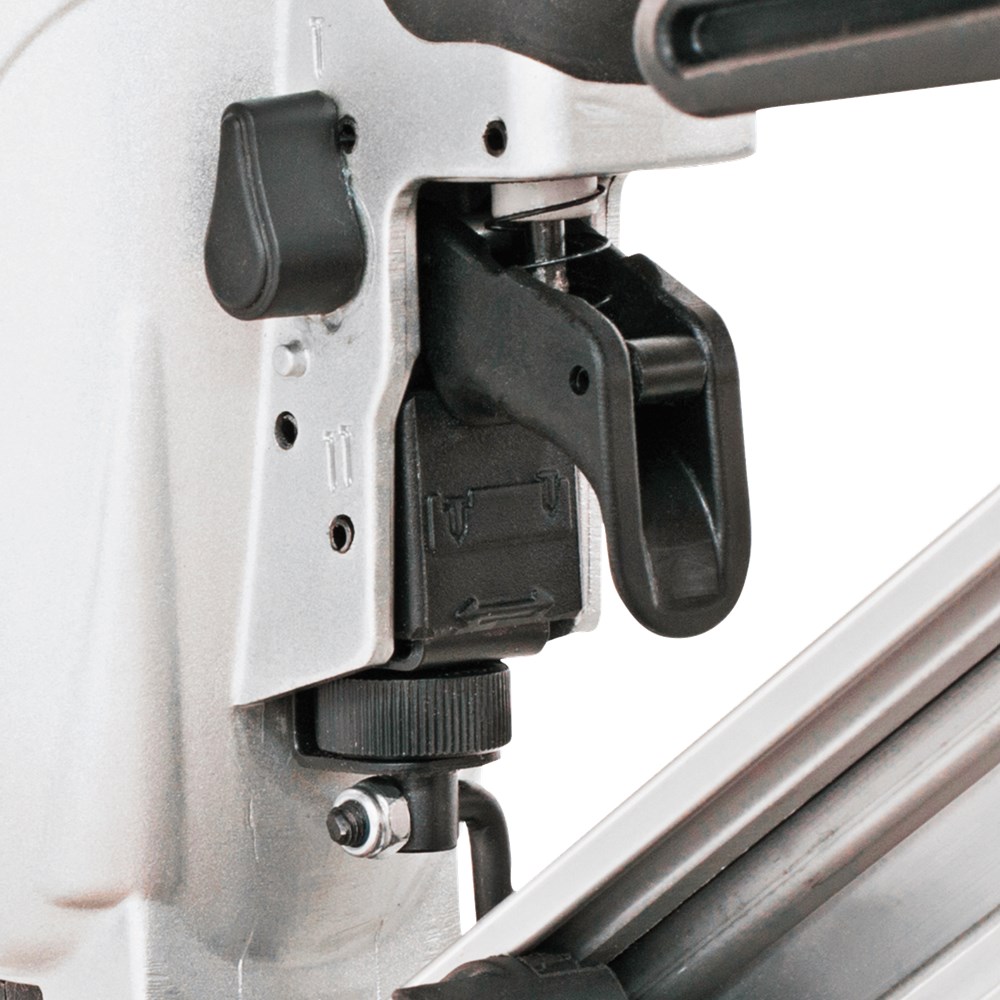 bradtacker makita 8bar-7 bradtacker makita 8bar-7