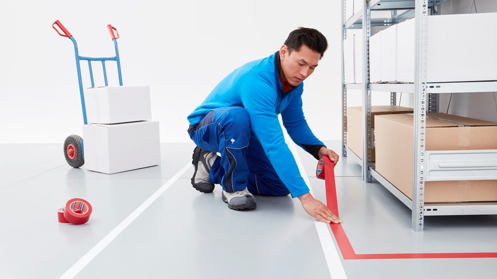 https://www.ez-catalog.nl/Asset/5a43aac7c720484bbc6f15df70e71c08/ImageFullSize/tesa-4169-floor-marking-tape-premium-red-201-ap.jpg