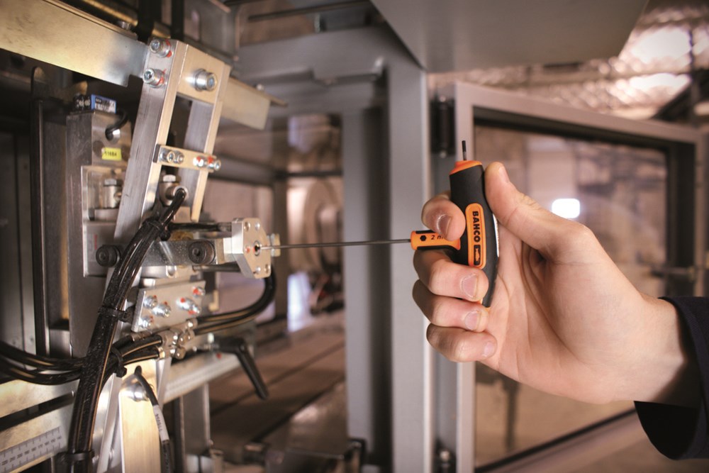 900T_screwdriver_appl.jpg