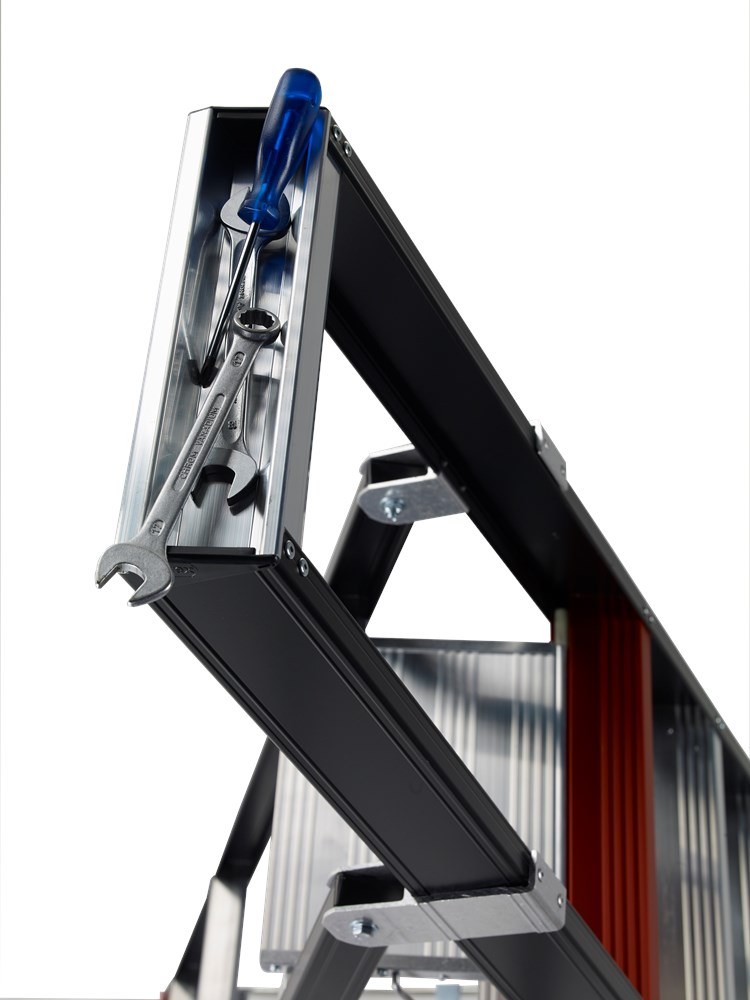 plateautrap aluminium zwart altrex-2 plateautrap aluminium zwart altrex-2
