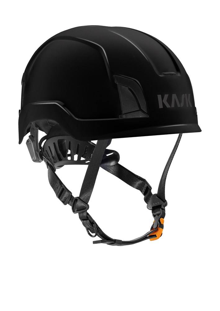 WHE00073_ZENITH X_BLACK_HALF FRONT.jpg
