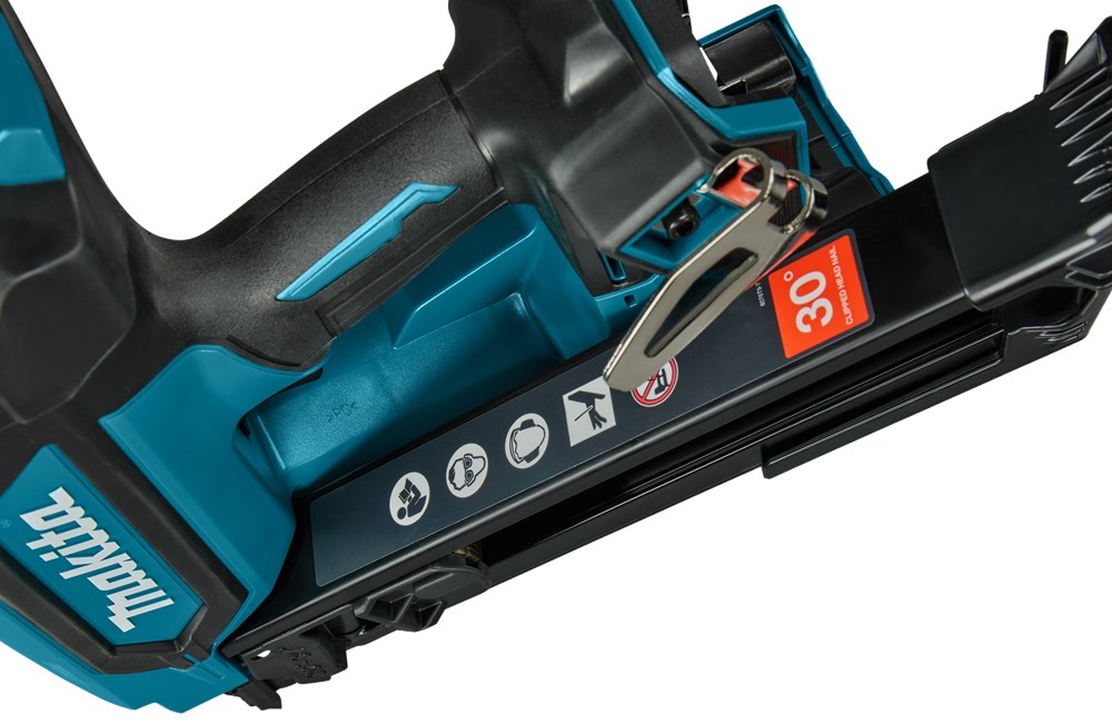accu constructietacker makita-9 accu constructietacker makita-9